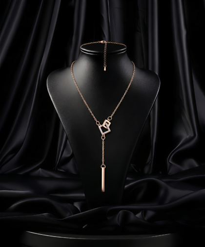 Elegant Clavicle Gold | Women's Pendent